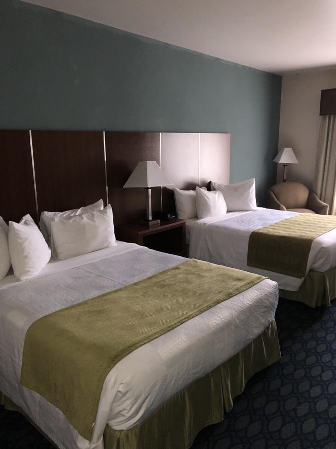 Countryview Inn & Suites Robinson Luaran gambar