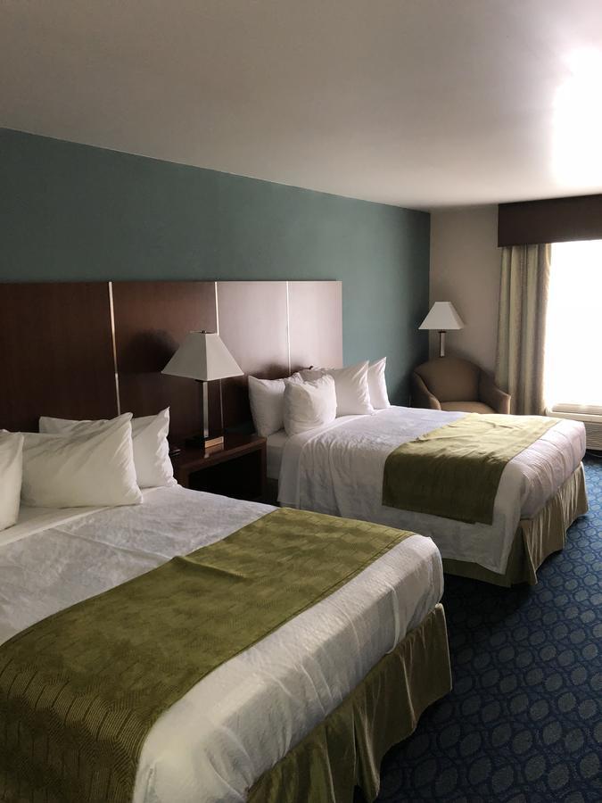Countryview Inn & Suites Robinson Luaran gambar