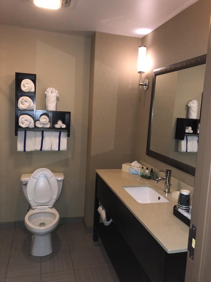 Countryview Inn & Suites Robinson Luaran gambar