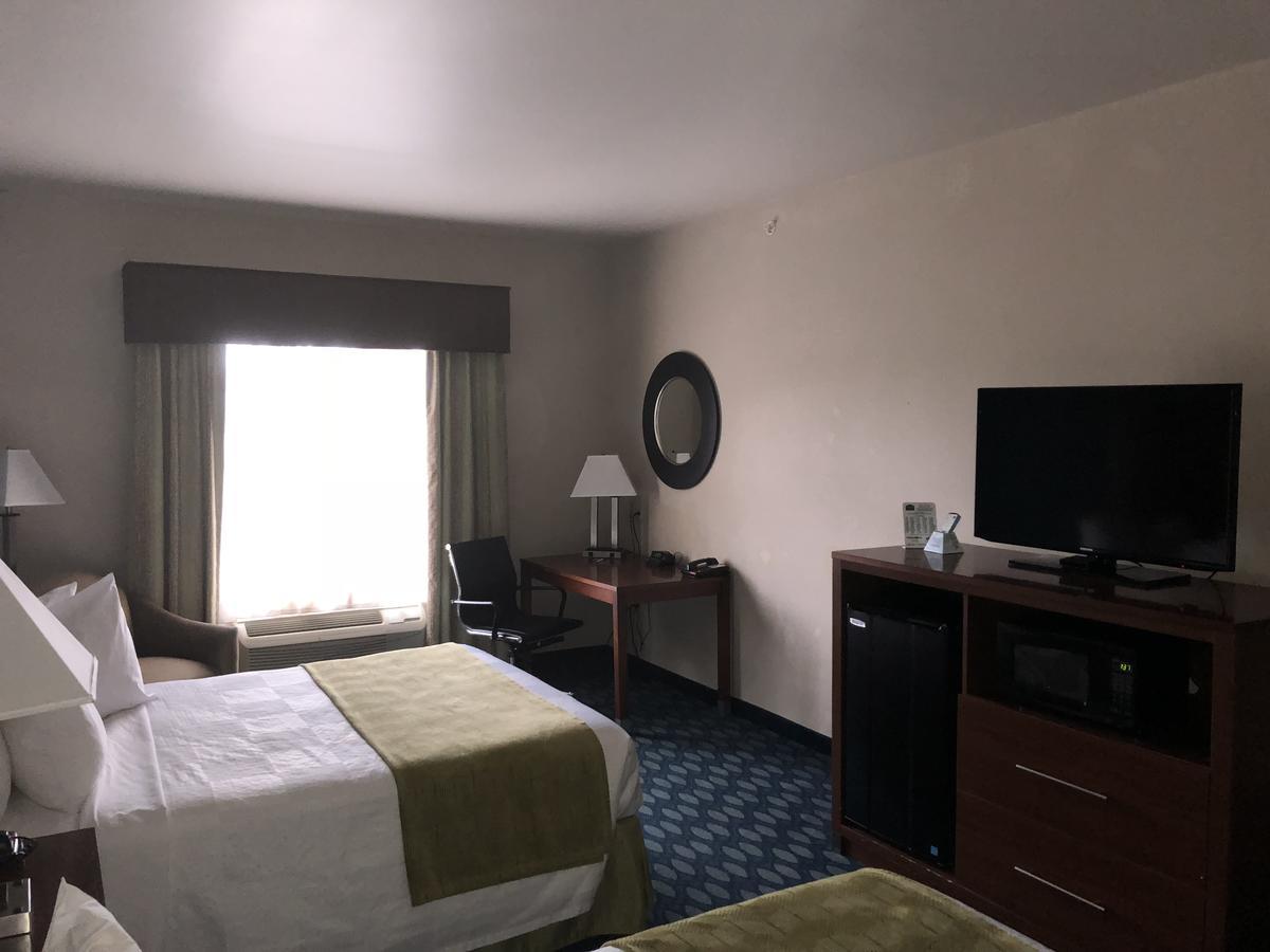 Countryview Inn & Suites Robinson Luaran gambar
