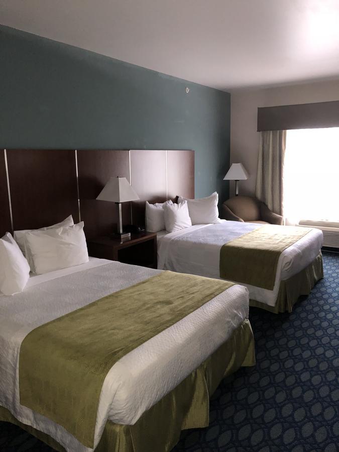 Countryview Inn & Suites Robinson Luaran gambar