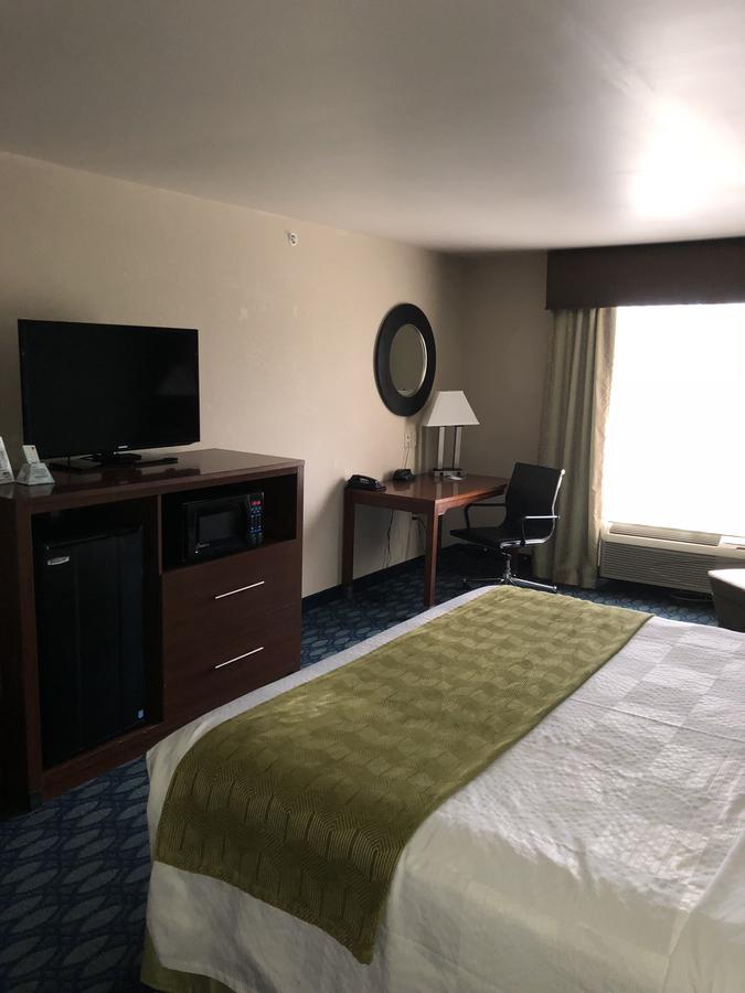 Countryview Inn & Suites Robinson Luaran gambar