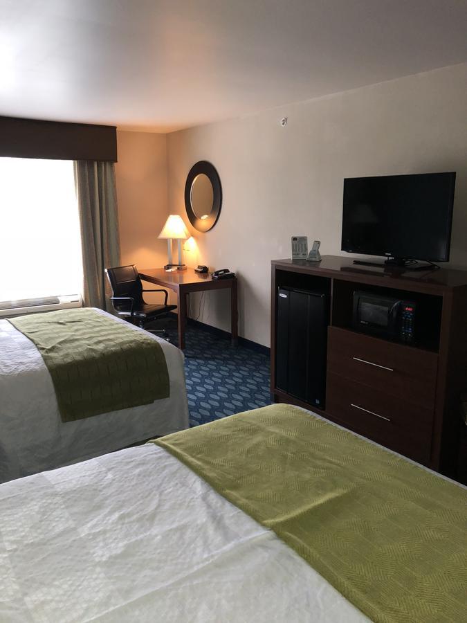 Countryview Inn & Suites Robinson Luaran gambar