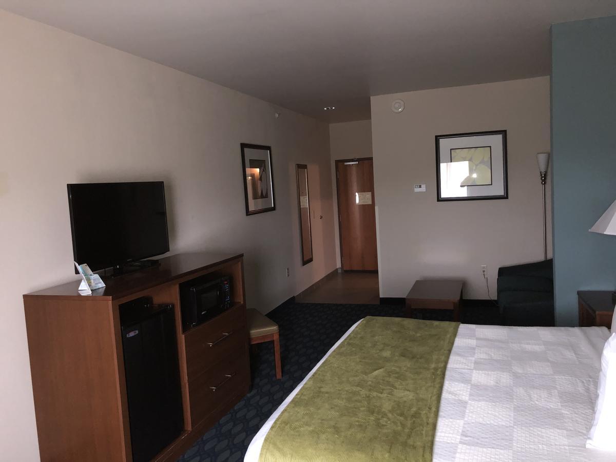 Countryview Inn & Suites Robinson Luaran gambar