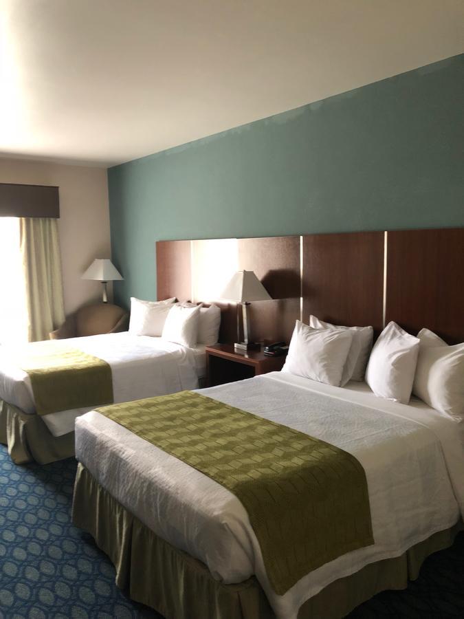Countryview Inn & Suites Robinson Luaran gambar