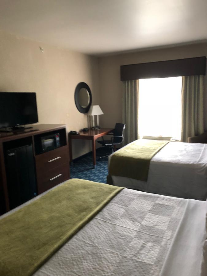 Countryview Inn & Suites Robinson Luaran gambar