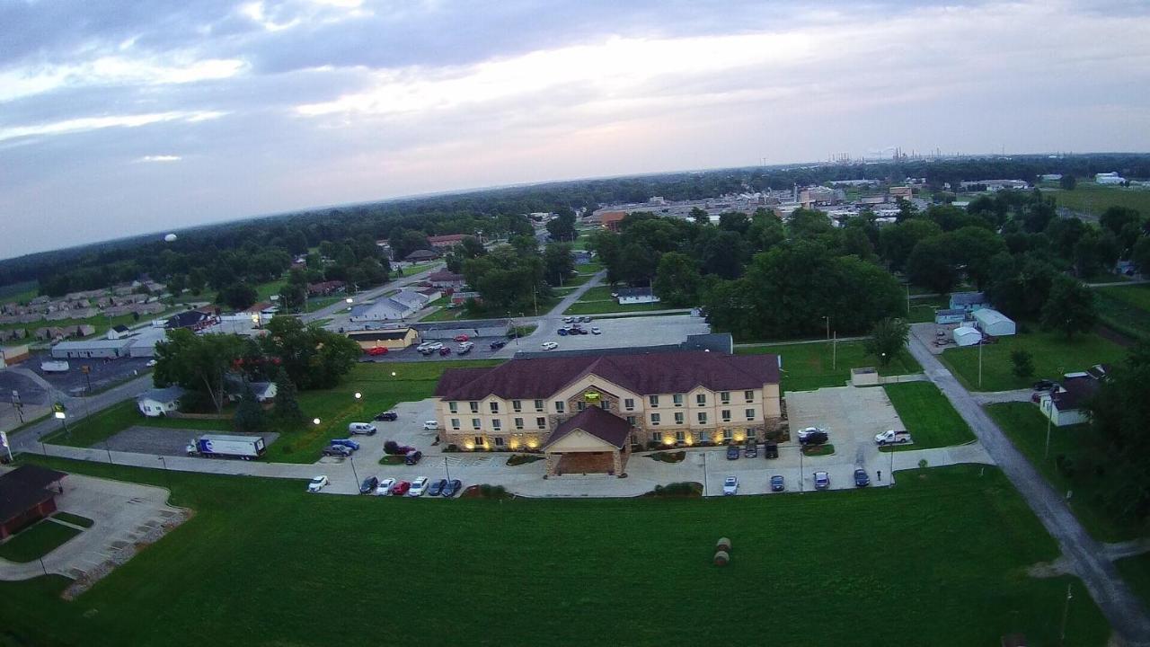 Countryview Inn & Suites Robinson Luaran gambar